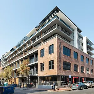 docklands-apartments.hotels-capetown.com/